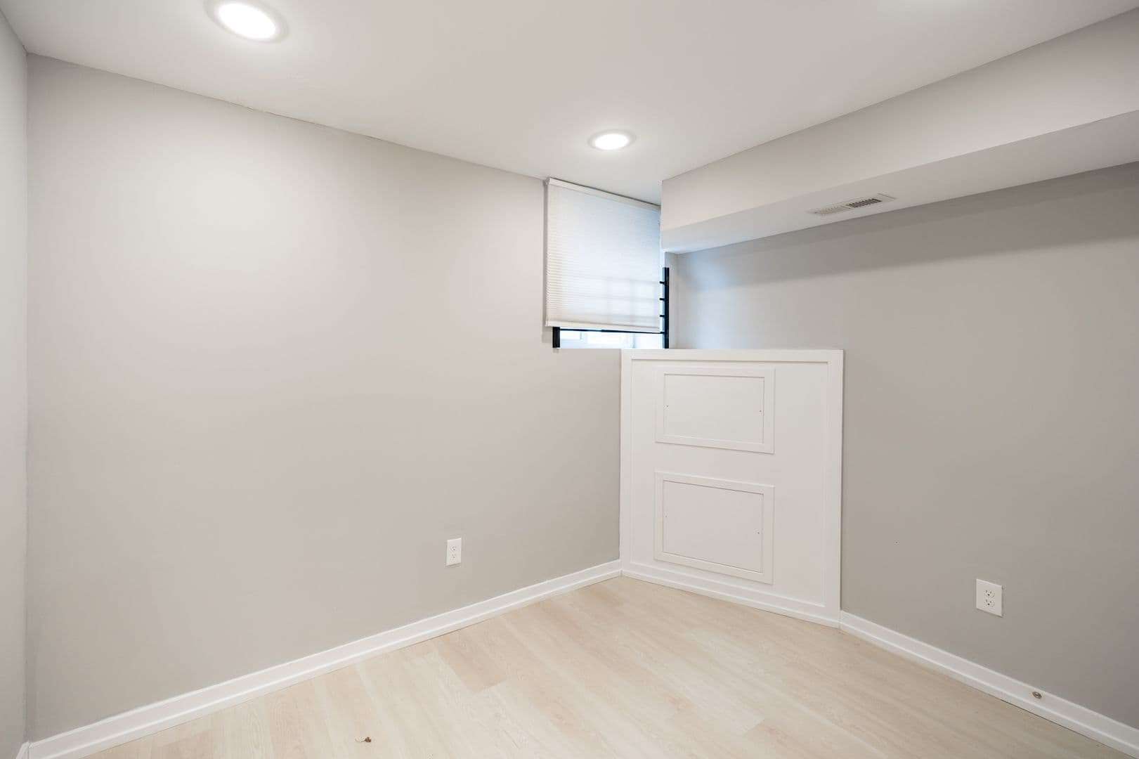 Philadelphia Apartment: 2428 Jasper Street