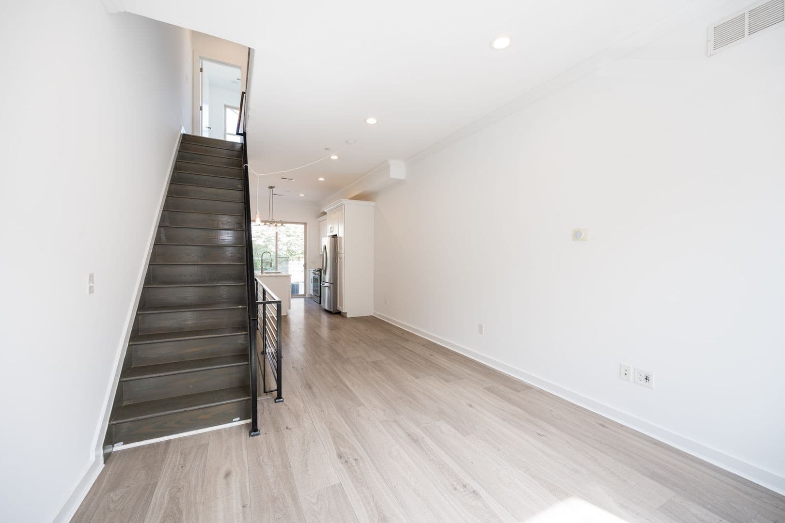Philadelphia House: 2137 Cross St