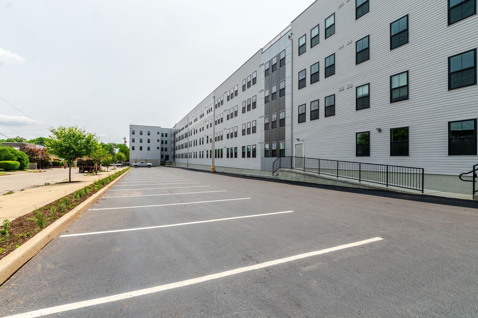 Philadelphia Apartment: 1201 W Girard Avenue