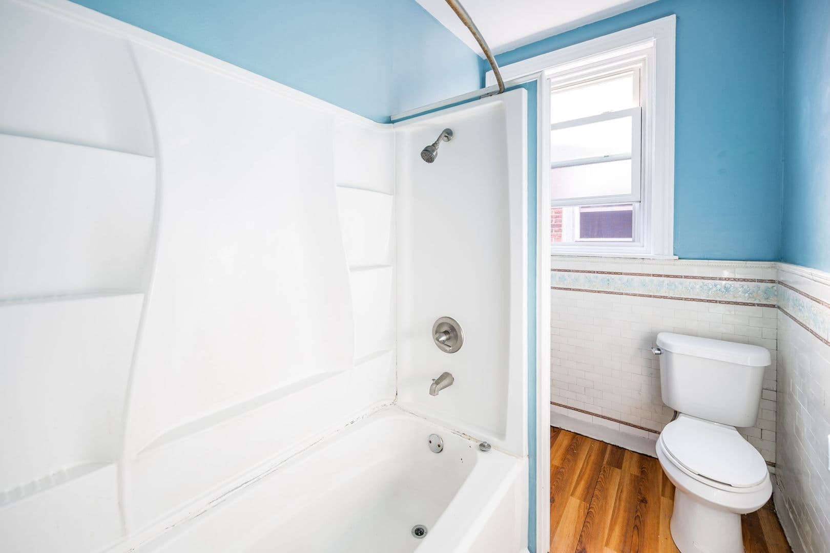 Philadelphia House: 5002 Chestnut St