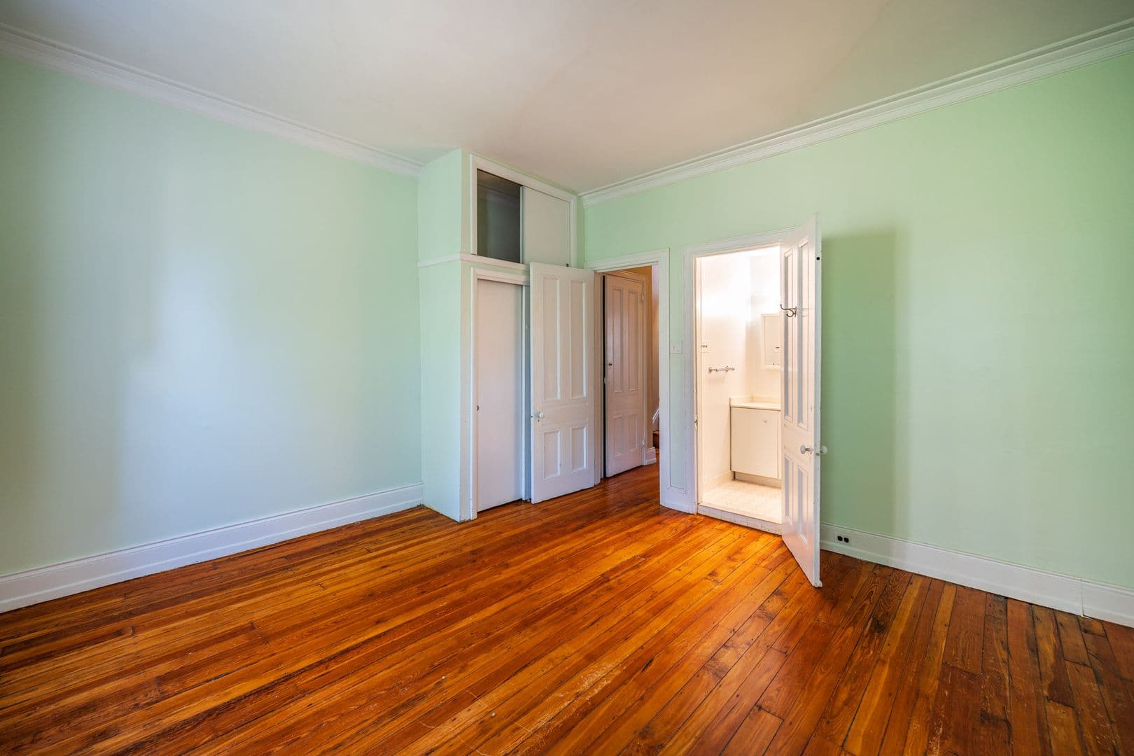 Philadelphia House: 206 S 43rd St