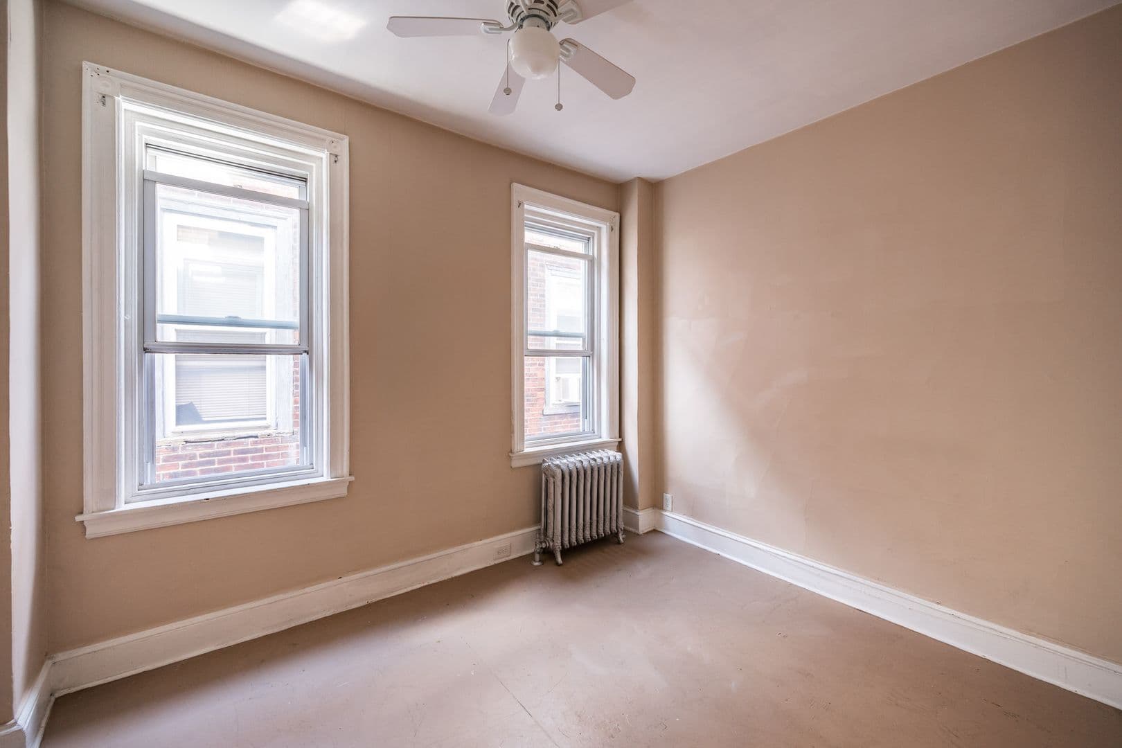 Philadelphia House: 5002 Chestnut St