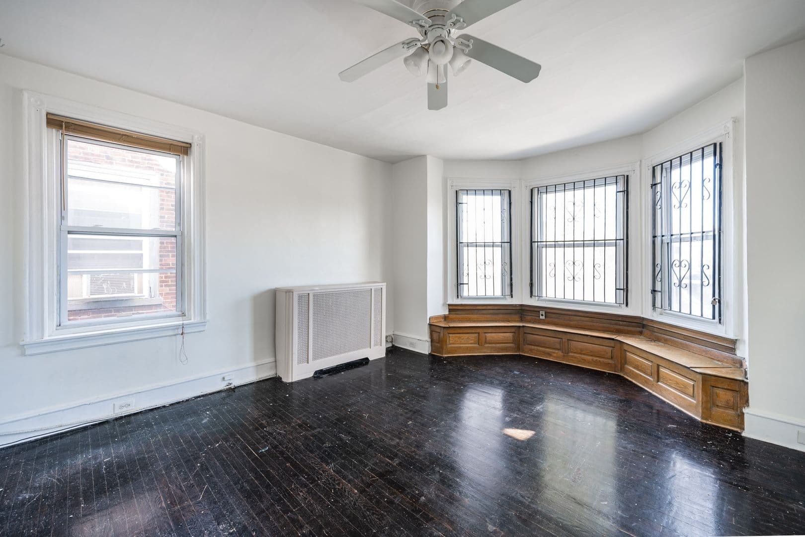 Philadelphia House: 5002 Chestnut St