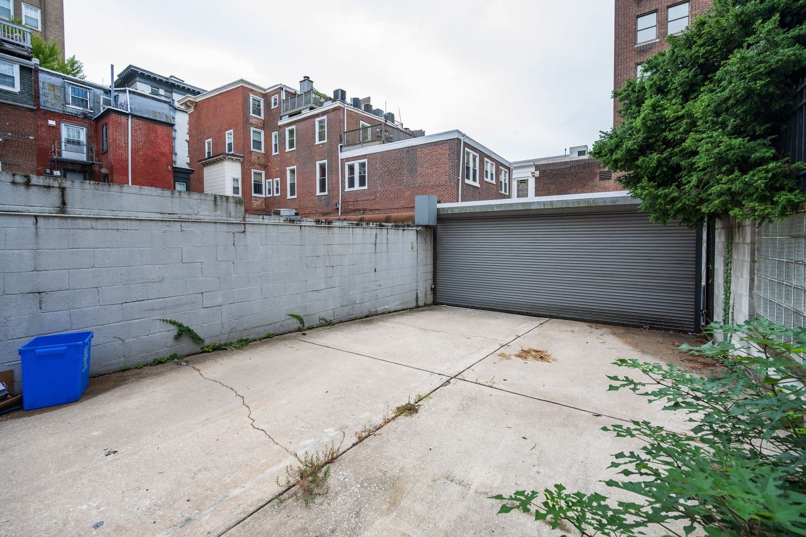 Philadelphia Apartment: 1310 Spruce Street