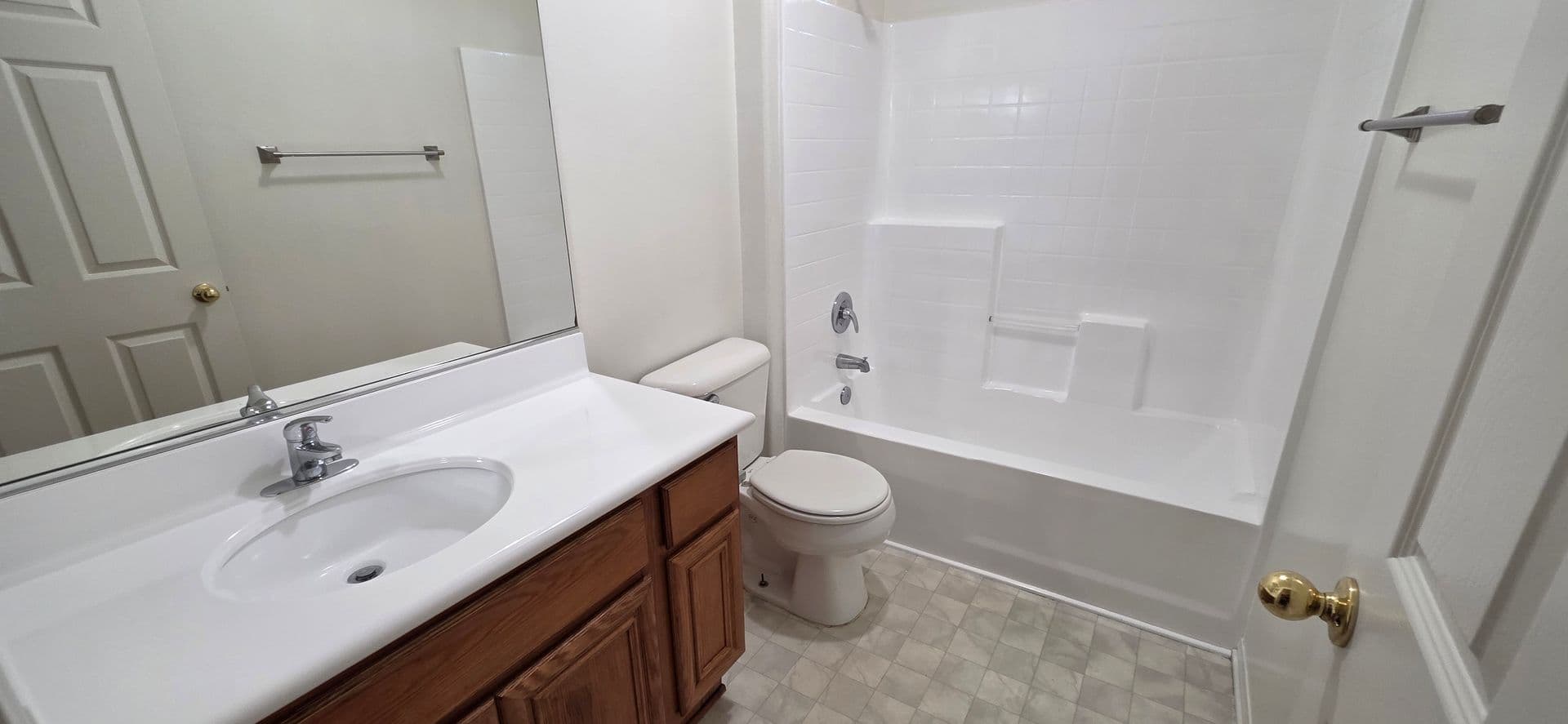 Newbury Park Townhome: 1372 Ashton Park Ln