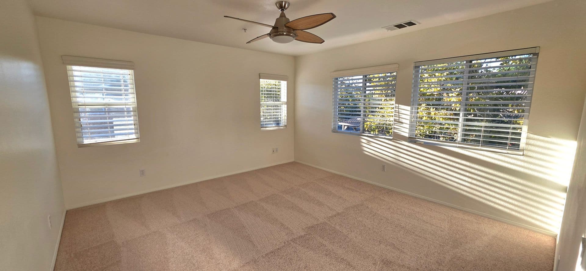 Newbury Park Townhome: 1372 Ashton Park Ln