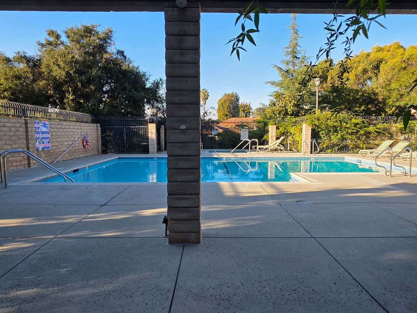 Newbury Park Townhome: 1372 Ashton Park Ln