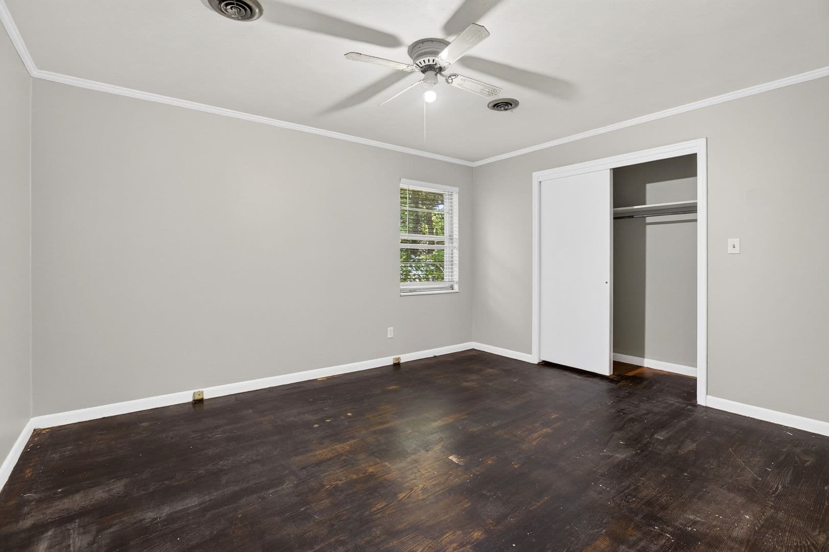 Cleveland Apartment: 3705 Crestview Pl NW