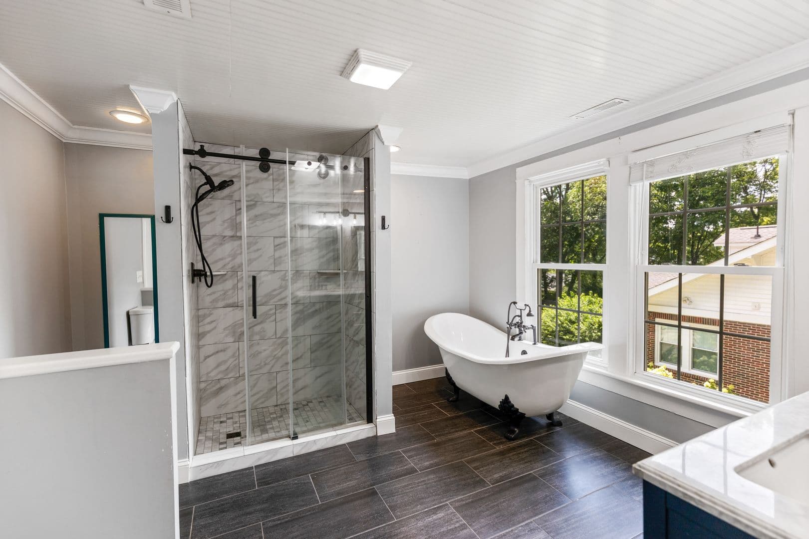 Cleveland House: 253 15th St Nw