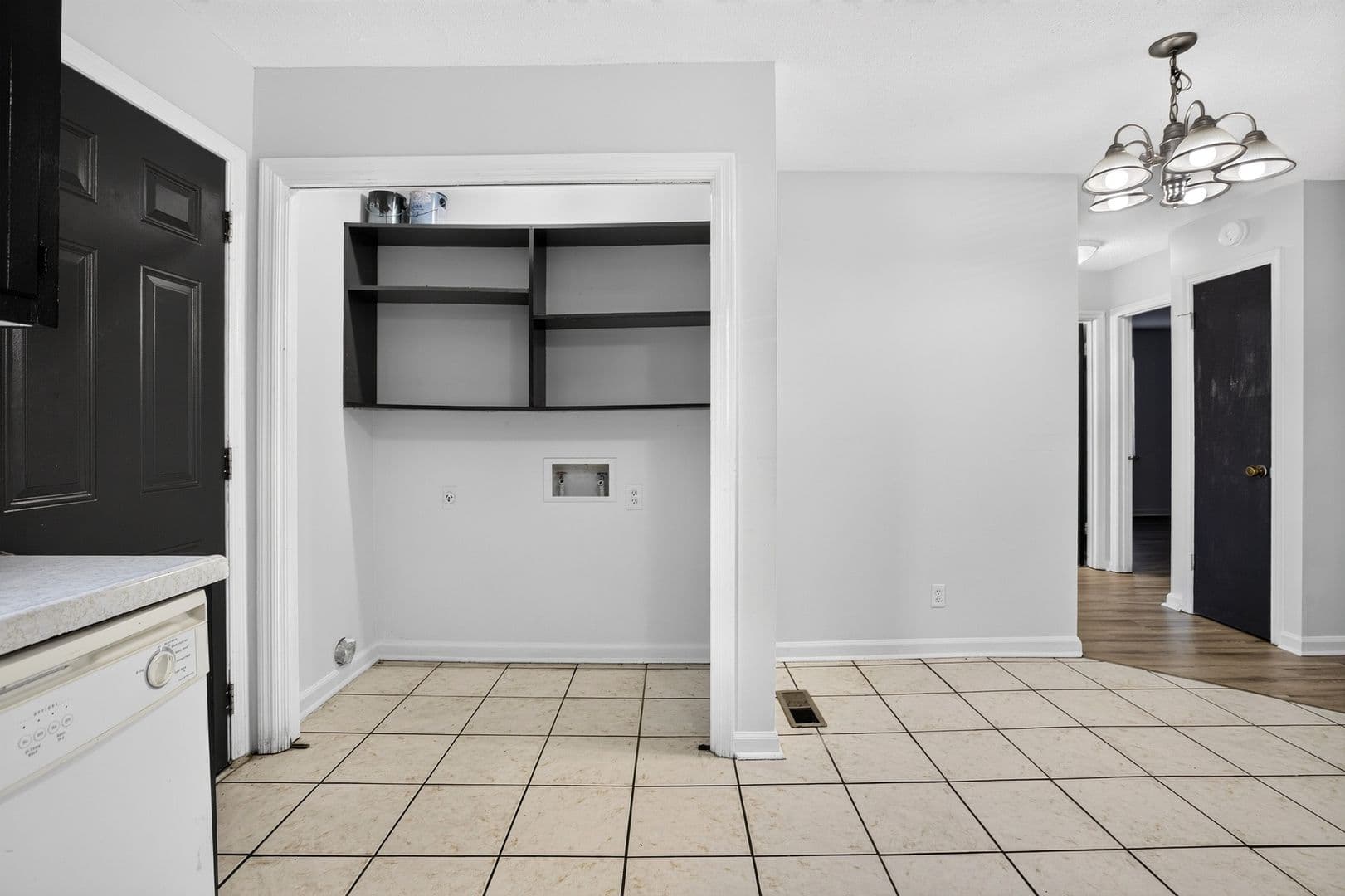 Cleveland Apartment: 3620 N Ocoee St