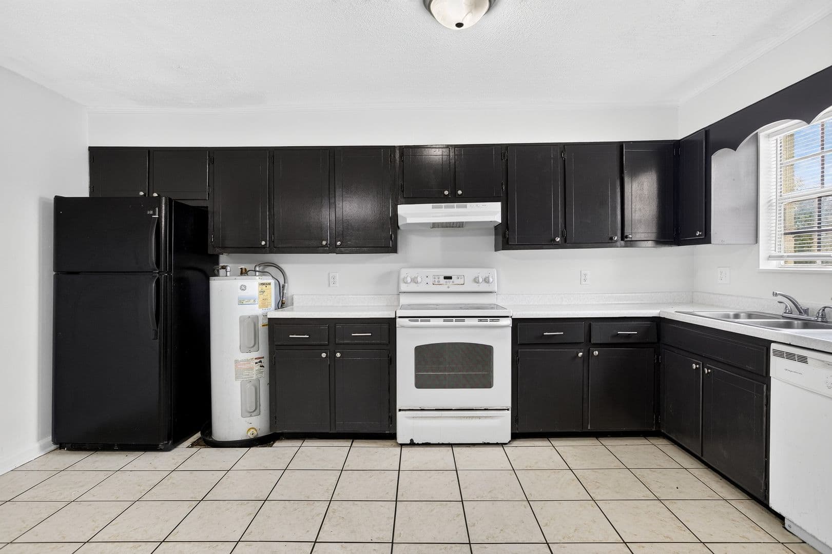 Cleveland Apartment: 3620 N Ocoee St