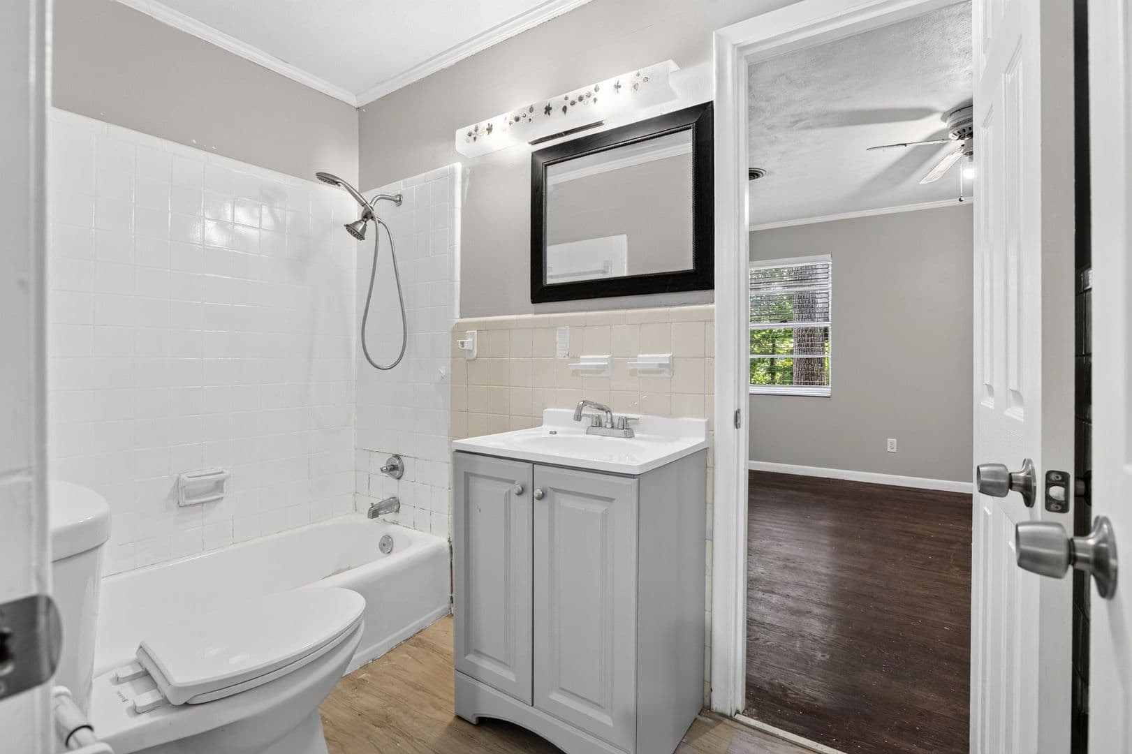Cleveland Apartment: 3705 Crestview Pl NW