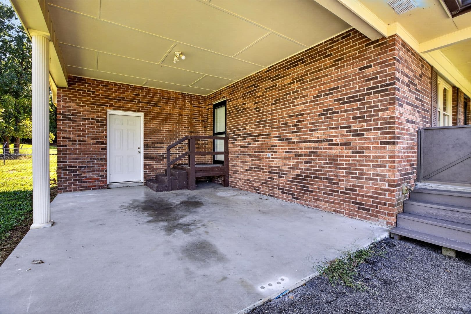 Cleveland House: 661 Brooklawn Trail