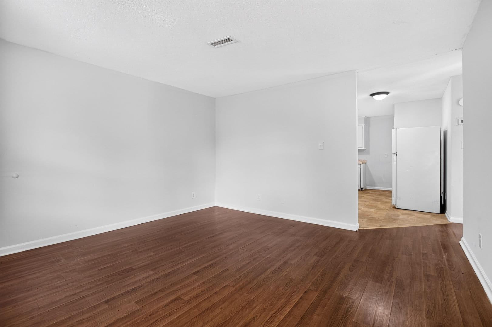 Cleveland Apartment: 3620 N Ocoee St
