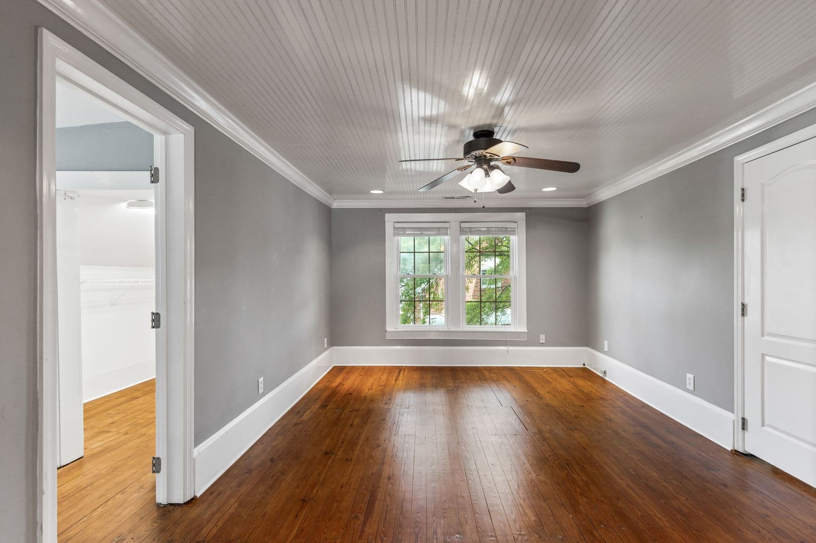 Cleveland House: 253 15th St Nw