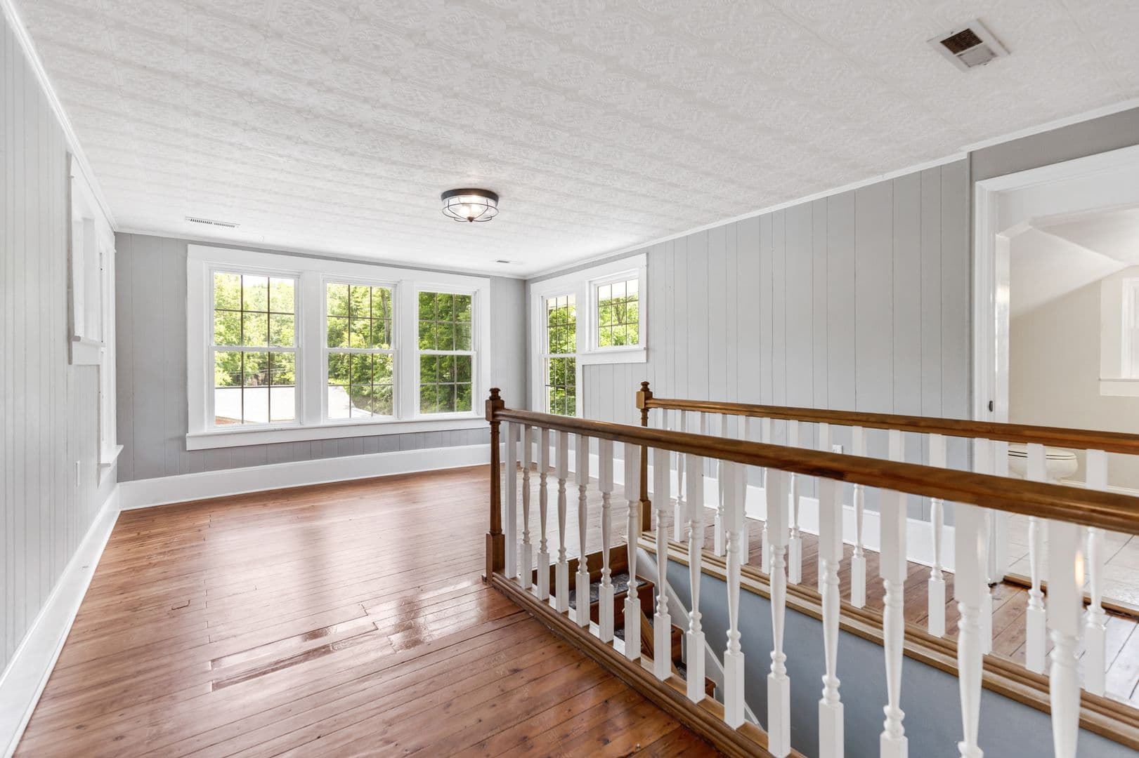 Cleveland House: 253 15th St Nw