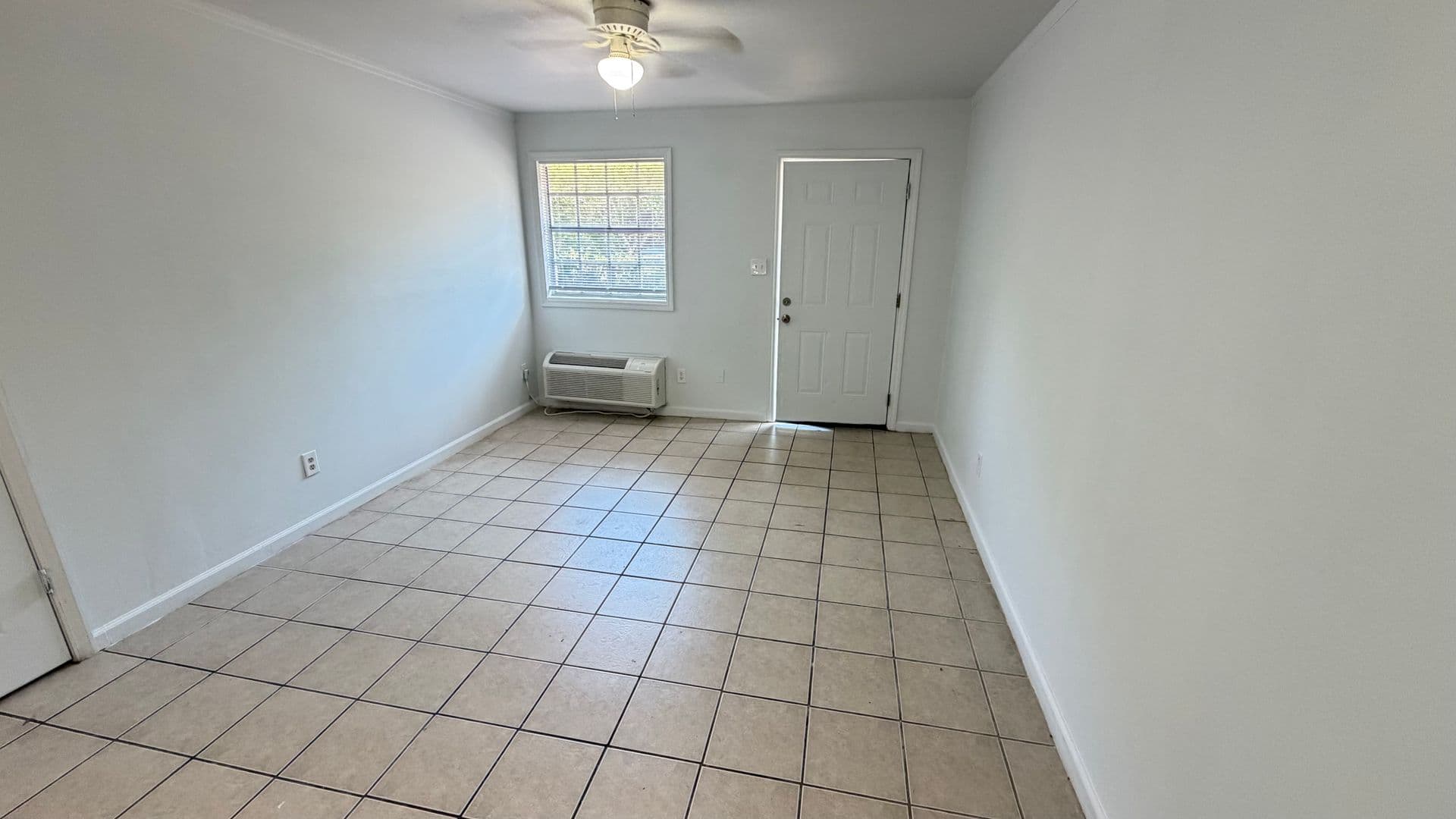 Cleveland Apartment: 1880 Green Dr