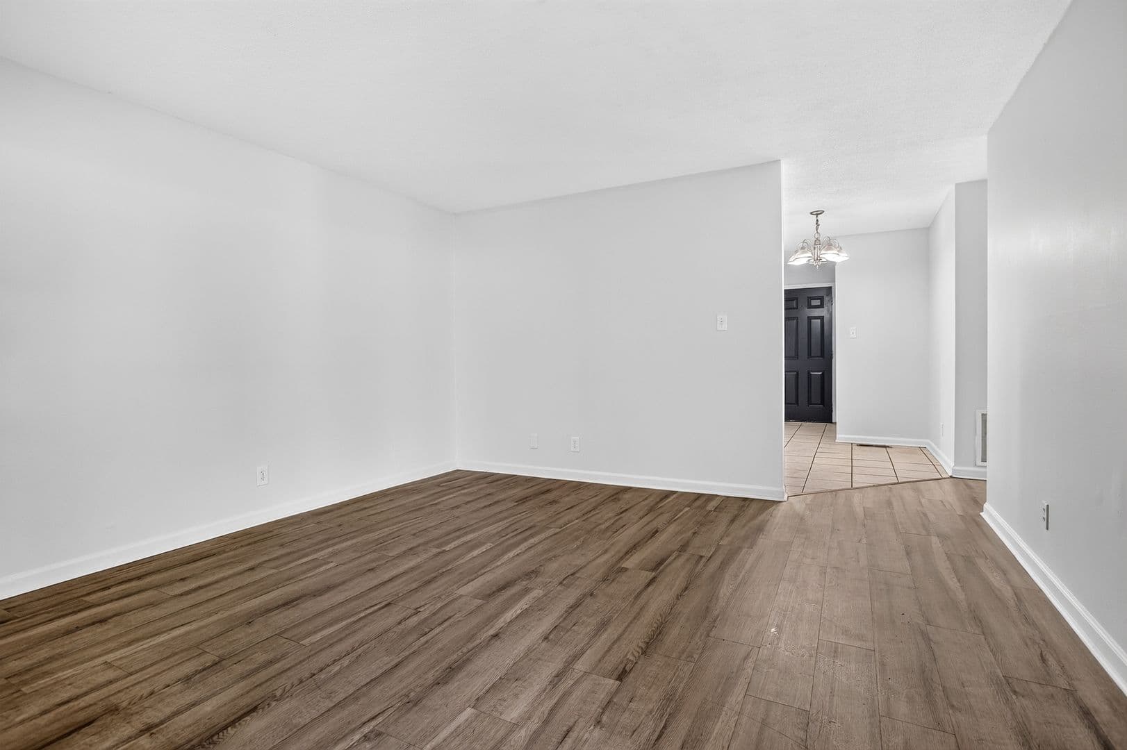 Cleveland Apartment: 3620 N Ocoee St