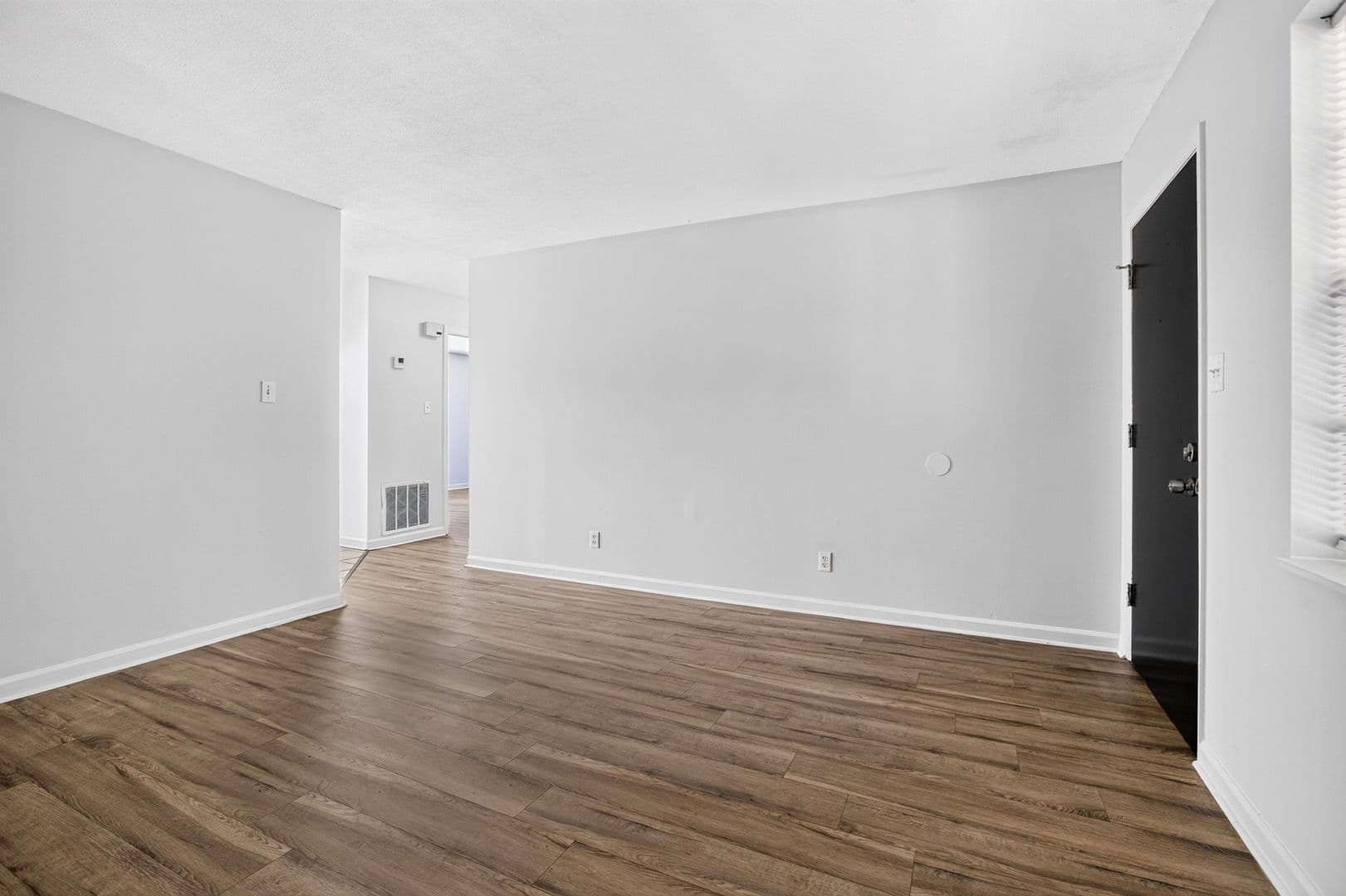 Cleveland Apartment: 3620 N Ocoee St