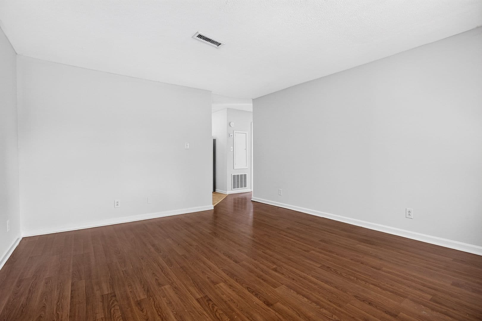 Cleveland Apartment: 3620 N Ocoee St