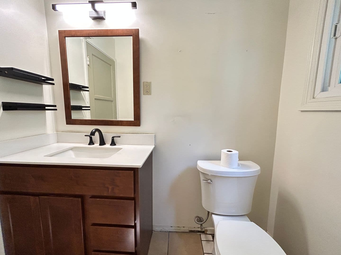 Orange House: 346 E Lincoln Avenue