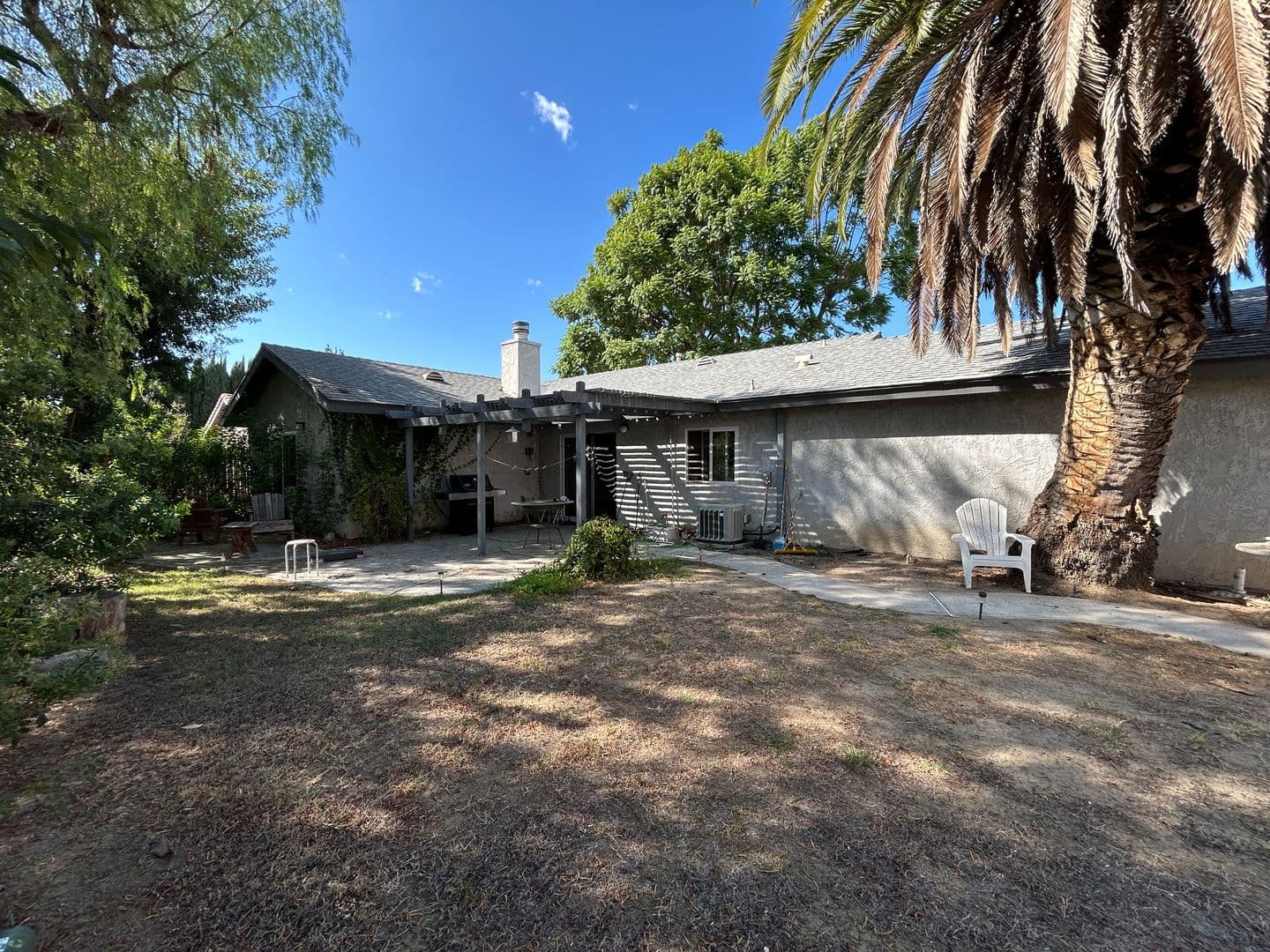 Orange House: 2050 E Walnut Avenue