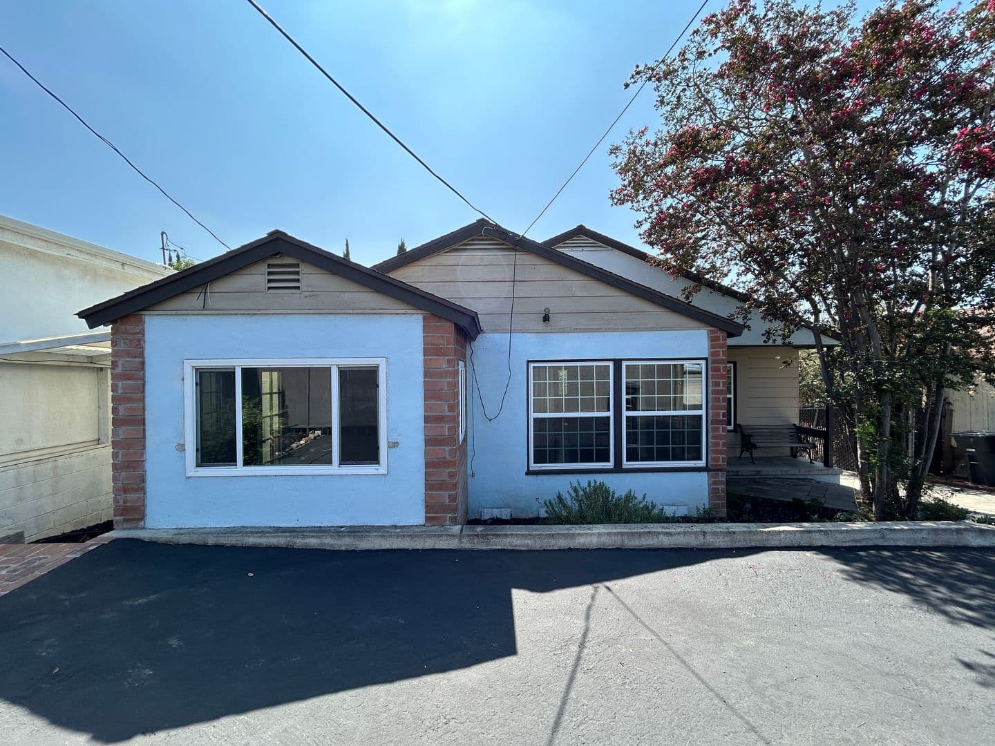 Orange House: 346 E Lincoln Avenue