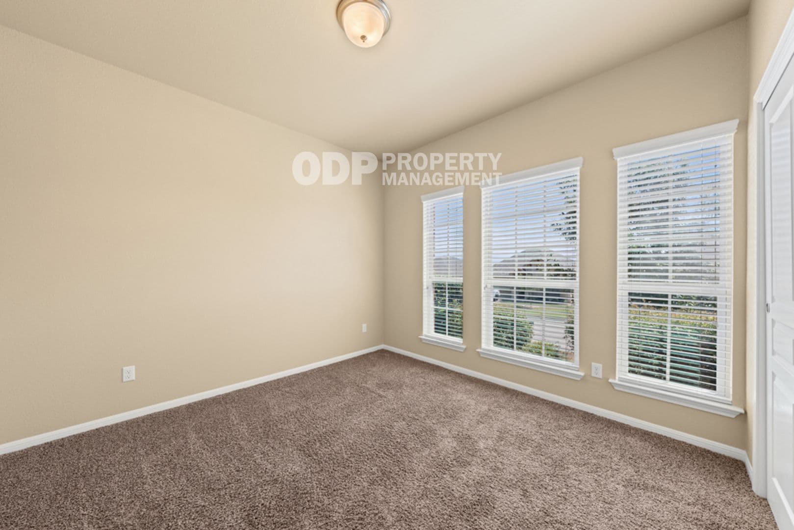 Temple House: 5704 Drury Ln.