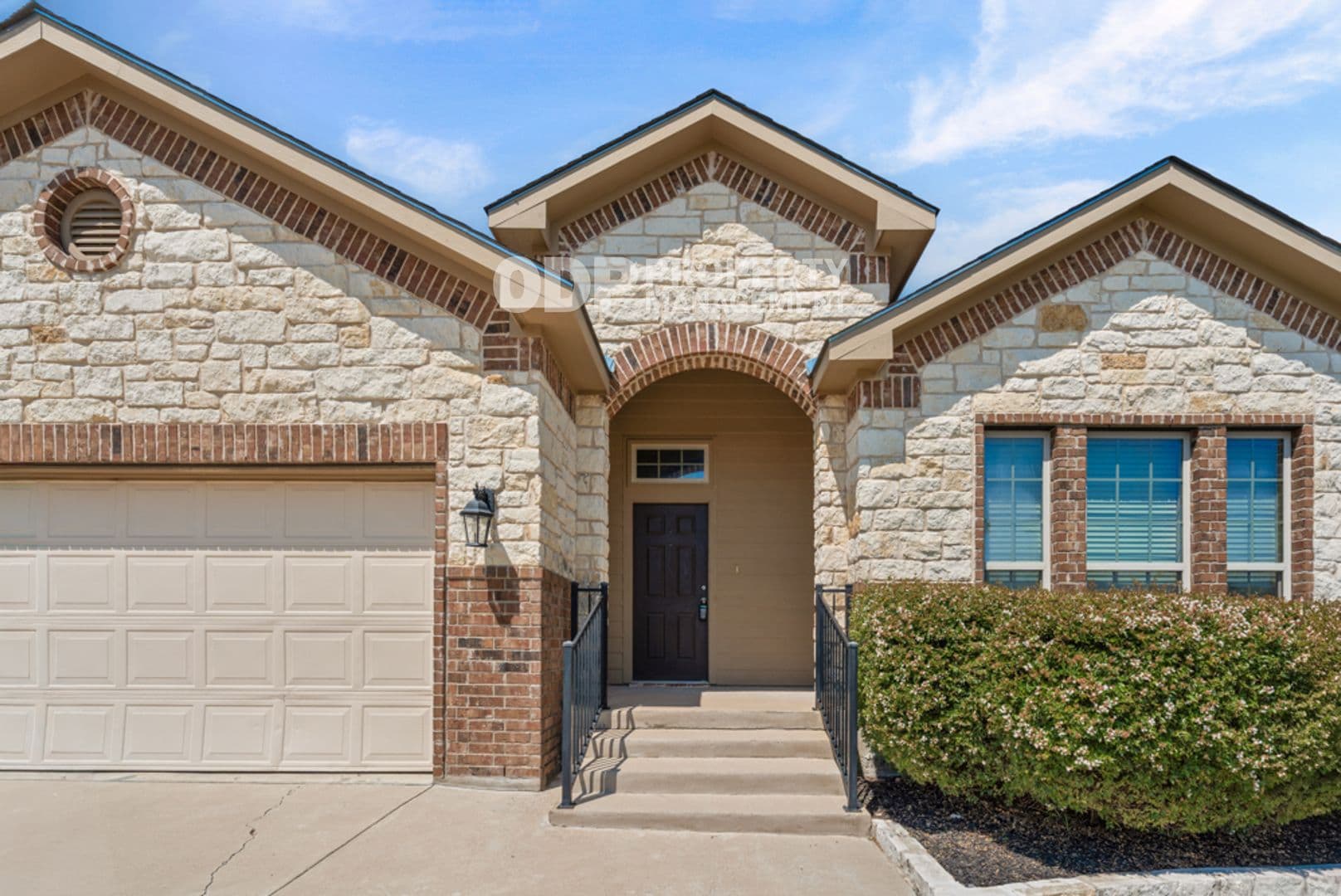 Temple House: 5704 Drury Ln.