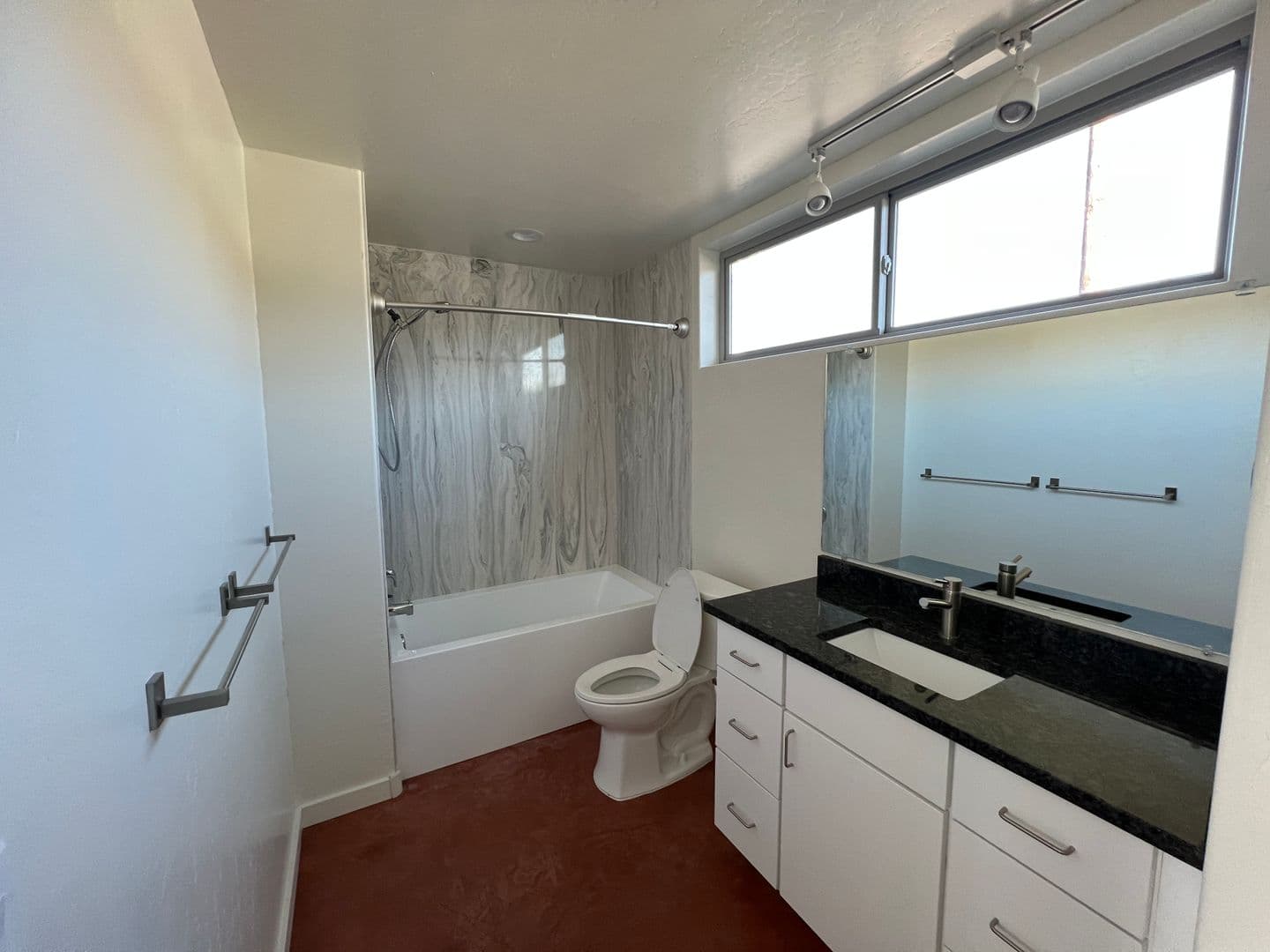 Albuquerque Apartment: 200 Cornell SE