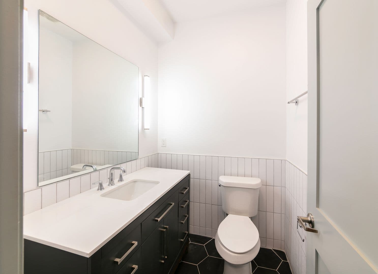 Albuquerque Apartment: 205 7th Street NW
