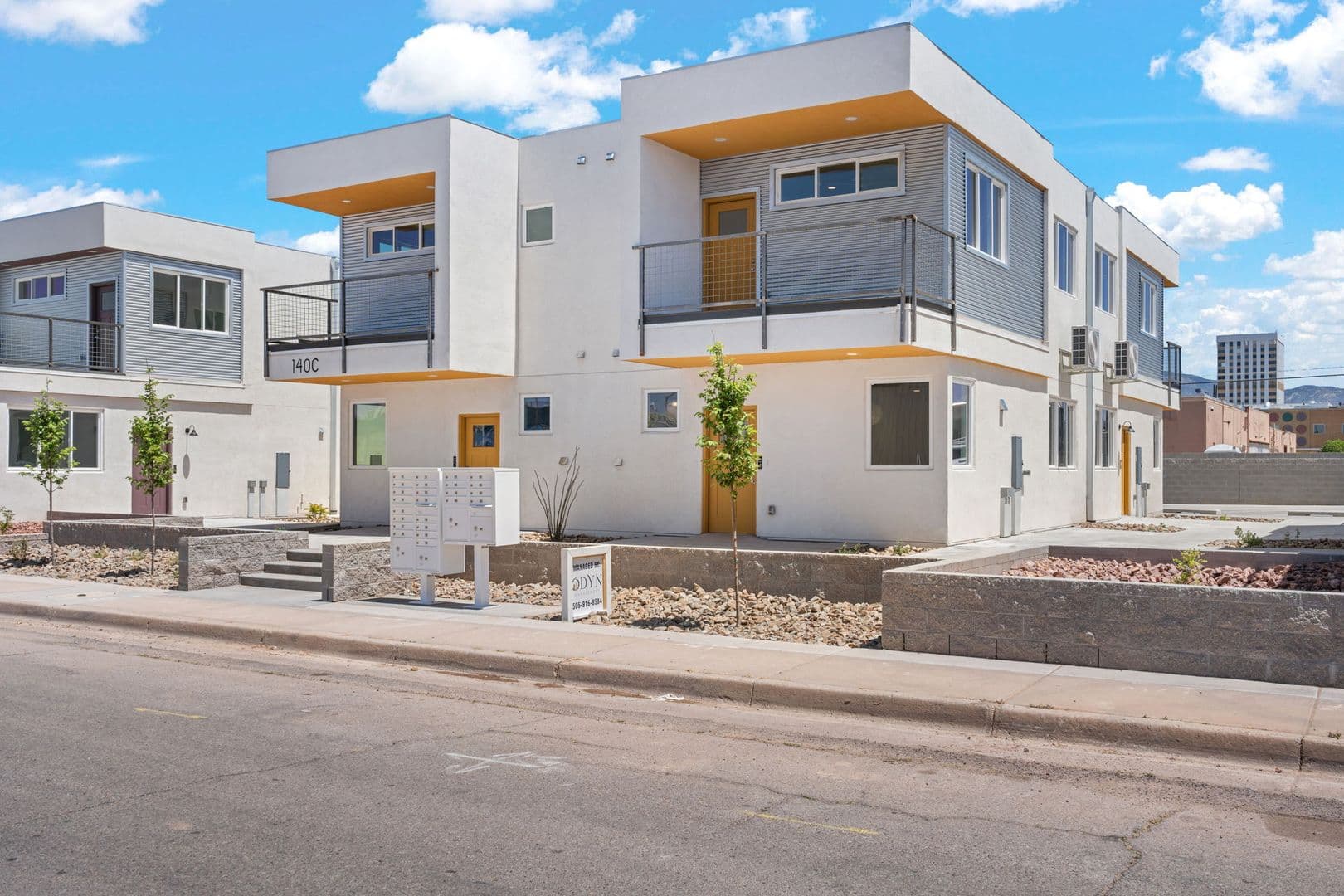 Albuquerque Apartment: 140 Jefferson Street SE