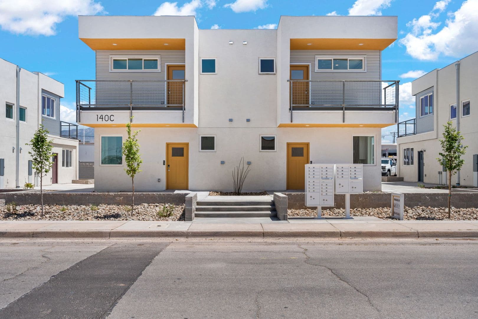 Albuquerque Apartment: 140 Jefferson Street SE