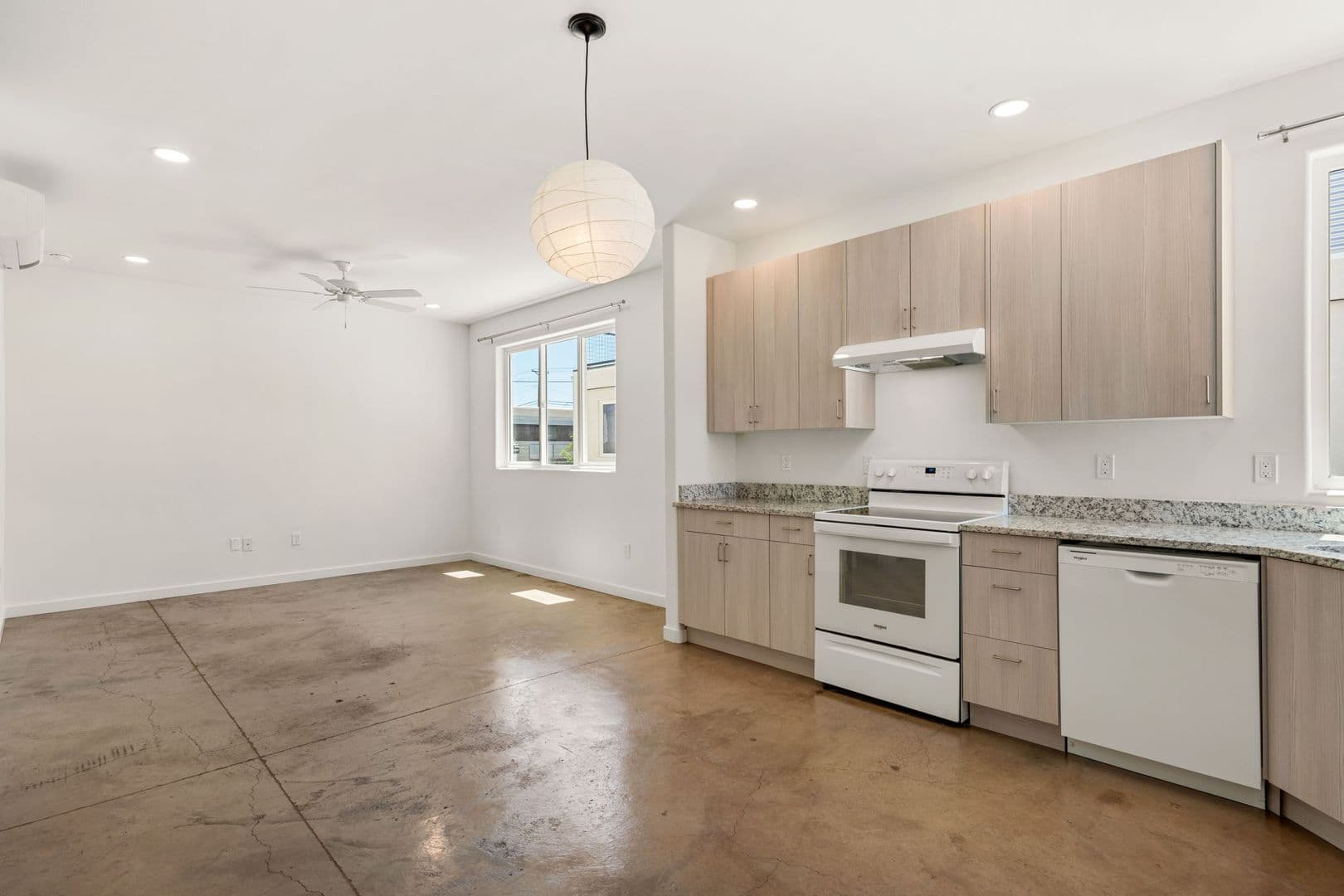 Albuquerque Apartment: 140 Jefferson Street SE