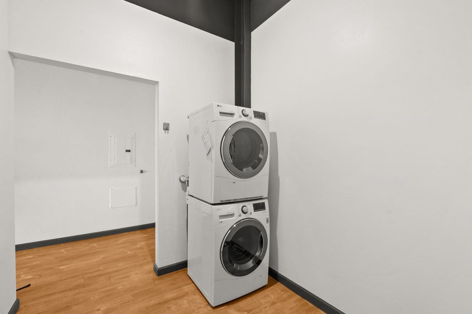Albuquerque Apartment: 505 Central Ave NW