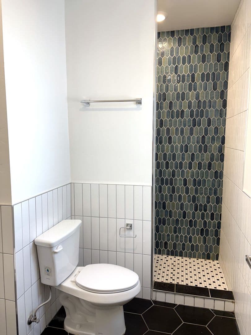 Albuquerque Apartment: 205 7th Street NW