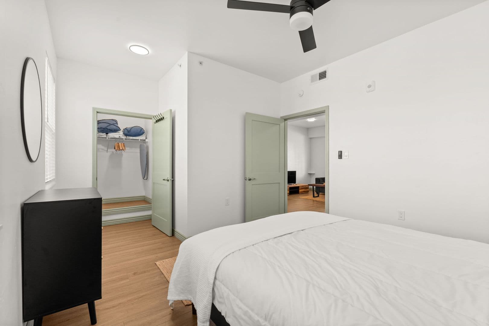 Albuquerque Apartment: 205 7th Street NW