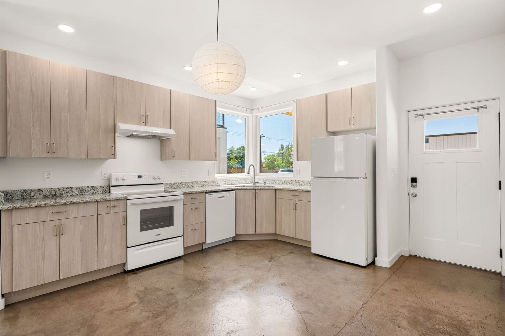 Albuquerque Apartment: 140 Jefferson Street SE