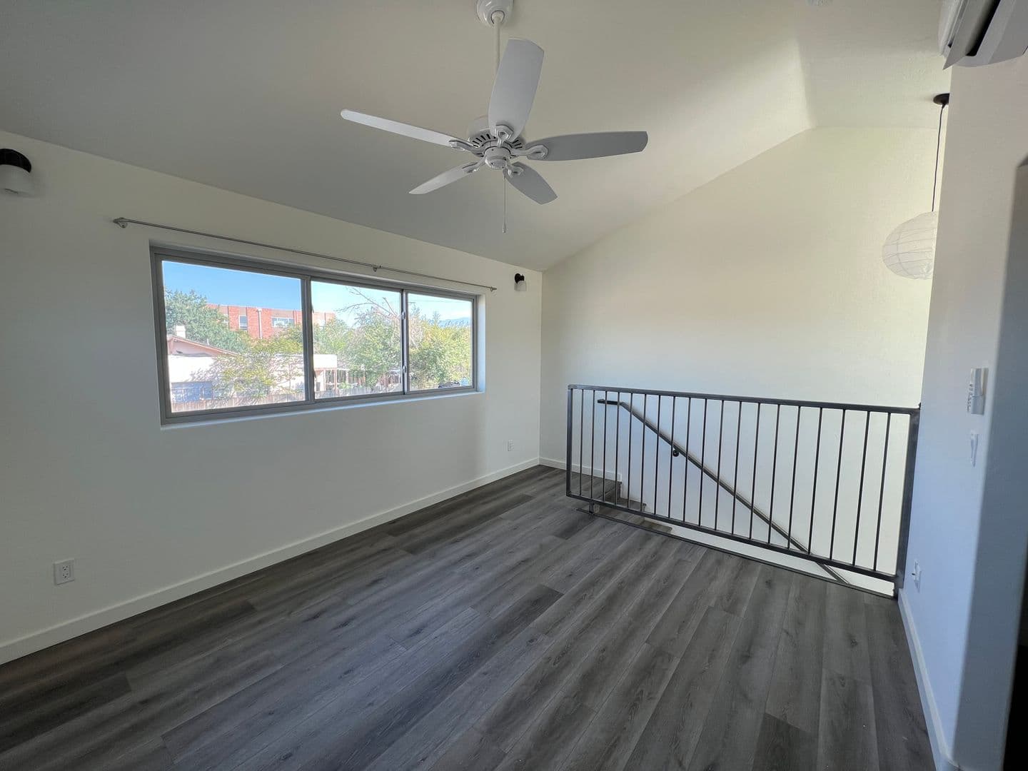 Albuquerque Apartment: 200 Cornell SE