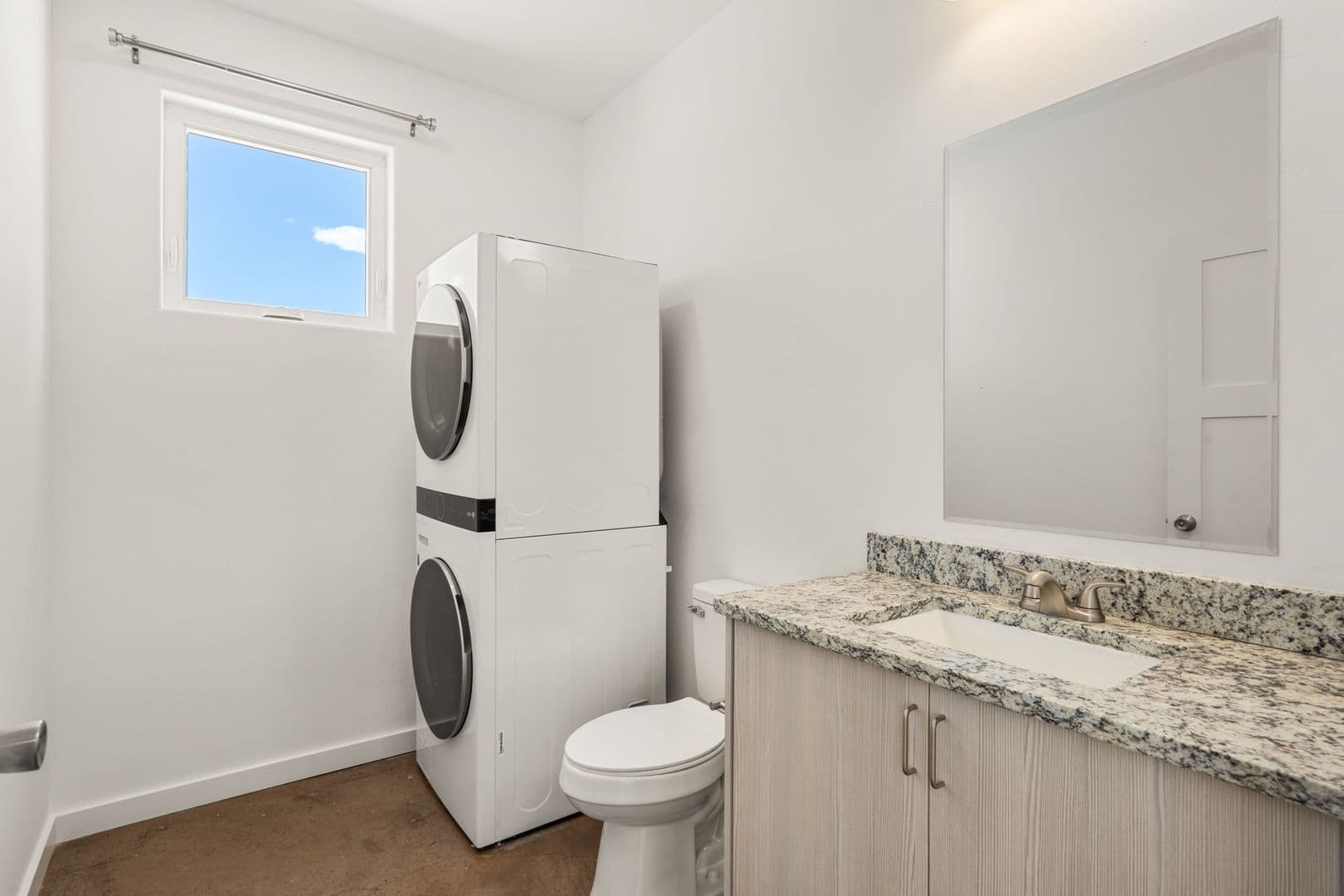 Albuquerque Apartment: 140 Jefferson Street SE