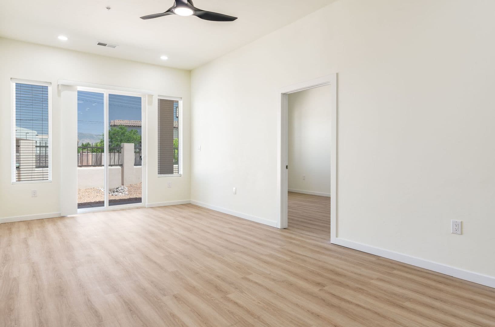 Albuquerque Apartment: 2211 Rio Grande Blvd NW