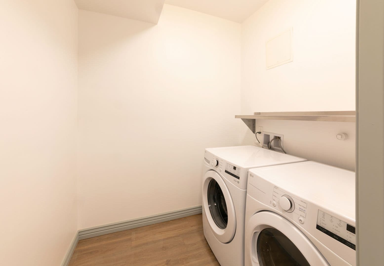 Albuquerque Apartment: 205 7th Street NW
