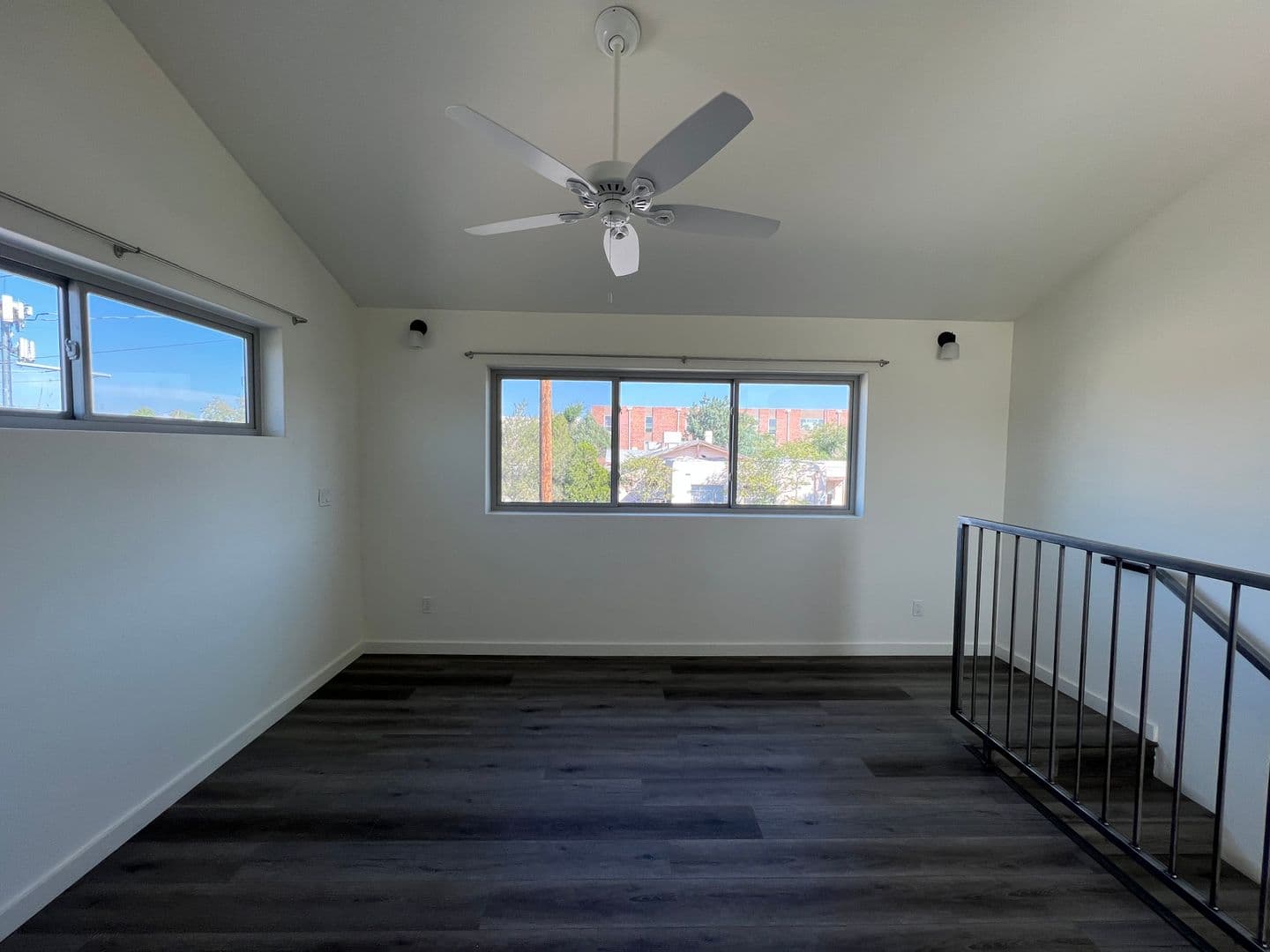 Albuquerque Apartment: 200 Cornell SE