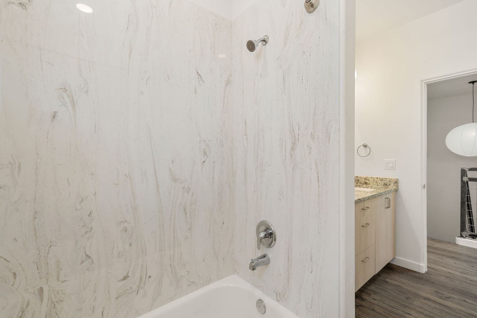 Albuquerque Apartment: 140 Jefferson Street SE