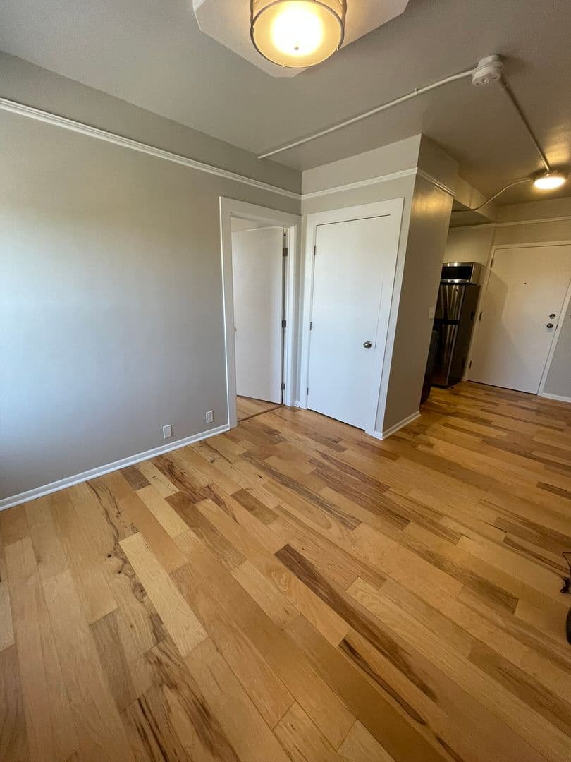 Ames Apartment: 301 Main Street