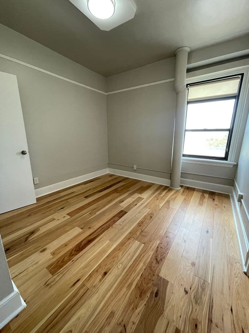 Ames Apartment: 301 Main Street