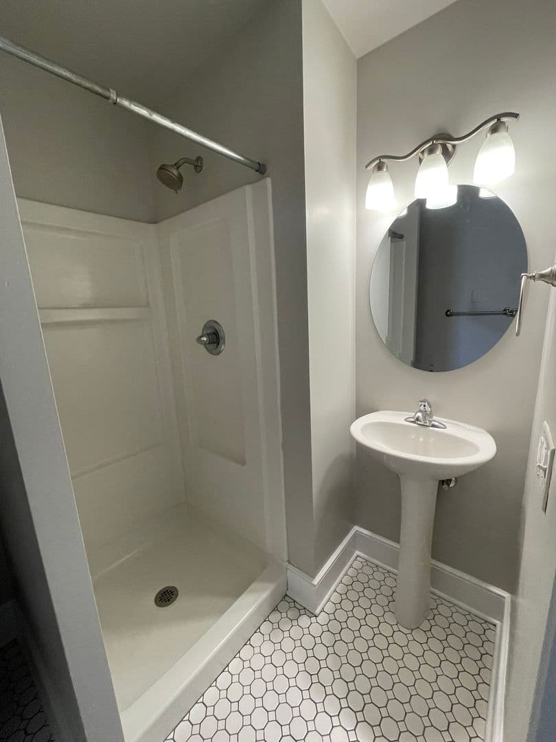 Ames Apartment: 301 Main Street