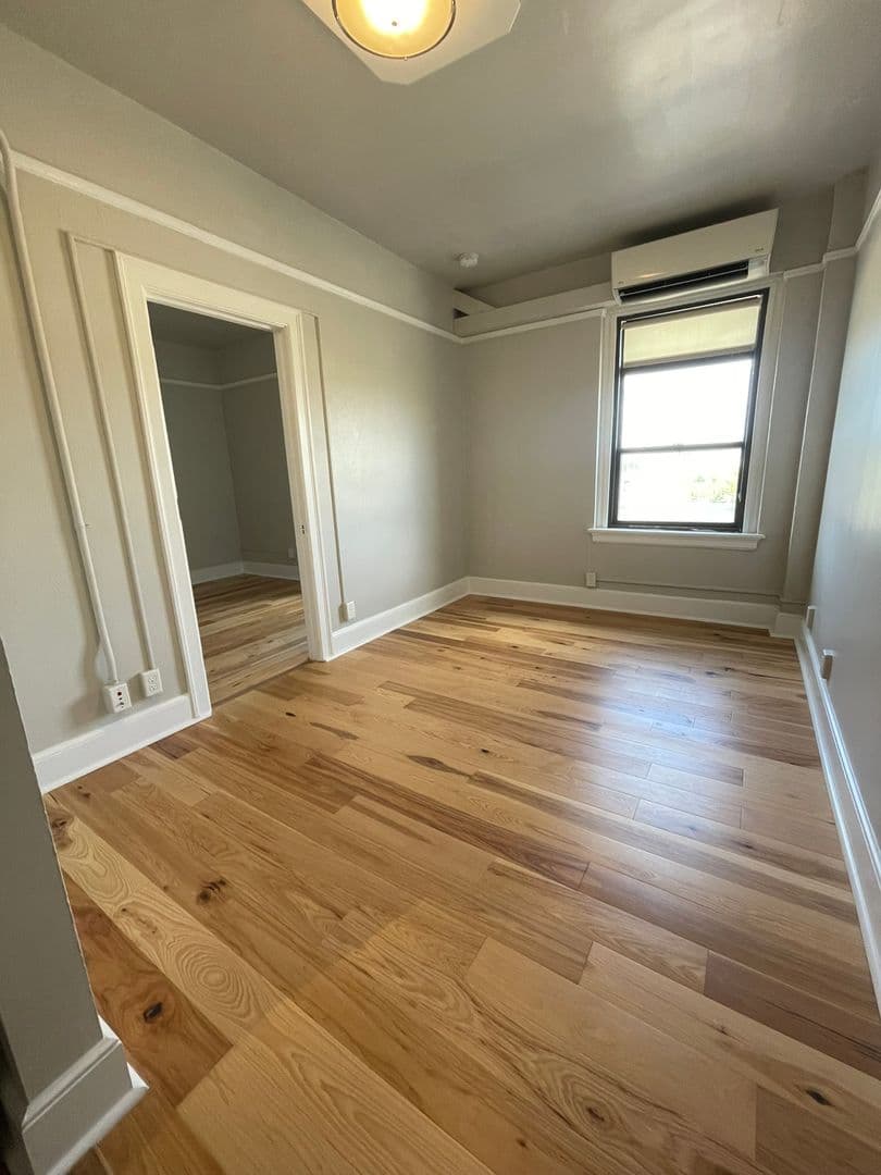 Ames Apartment: 301 Main Street