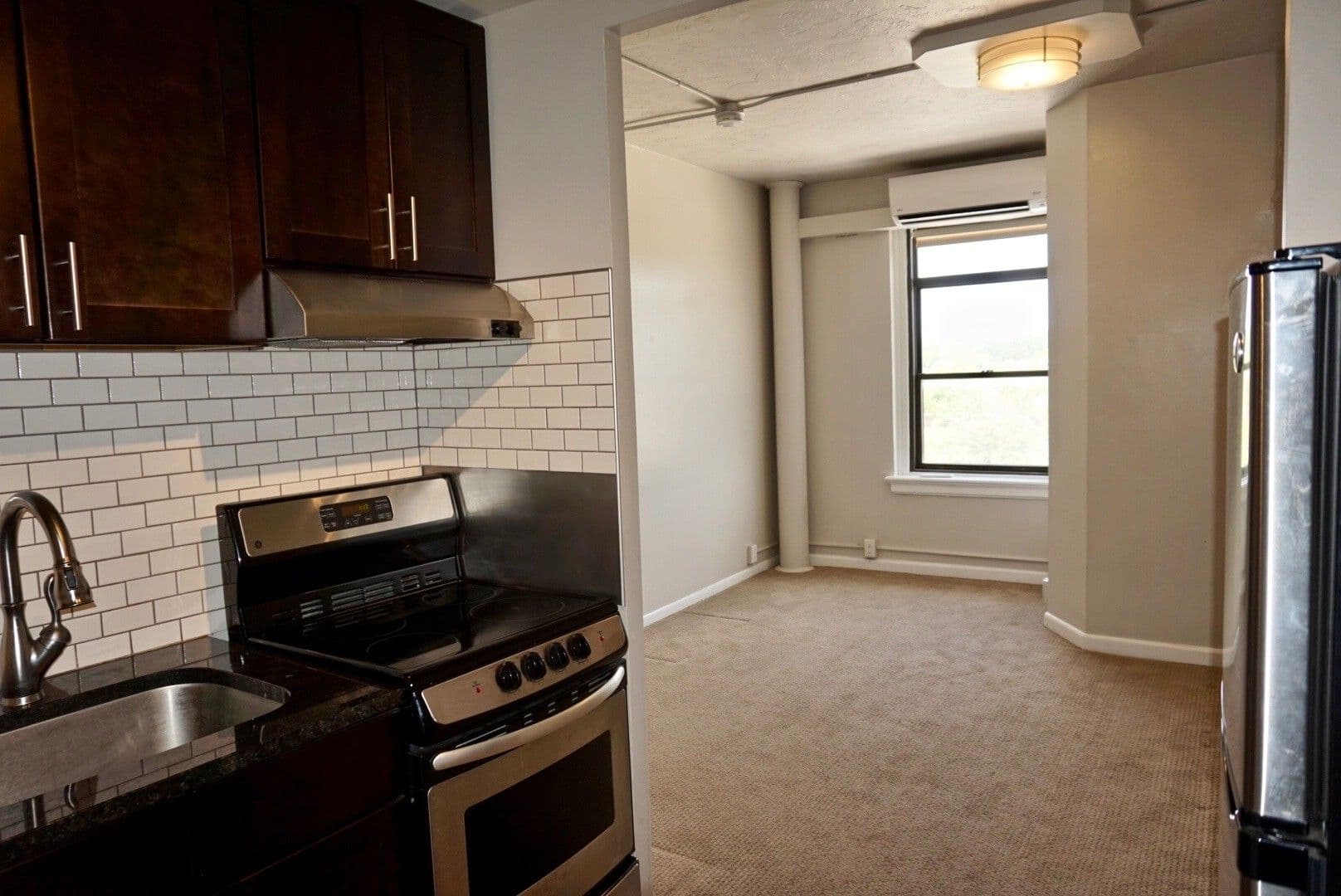 Ames Apartment: 301 Main Street