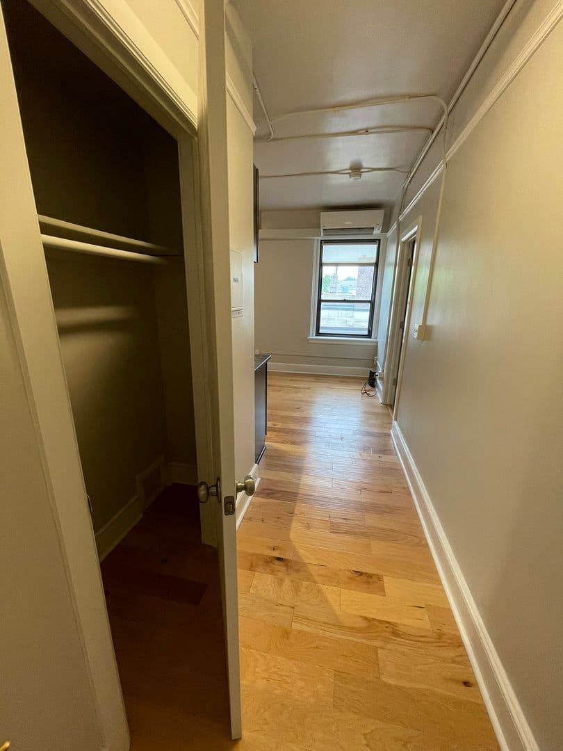 Ames Apartment: 301 Main Street